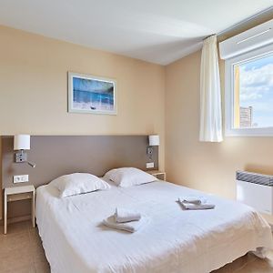 Appartement à 2 Chambres à Coucher