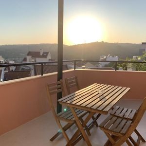 Appartement3 avec terrasse et vue près d'Amoreiras