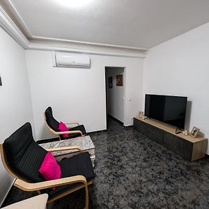 Economicmalagarooms
