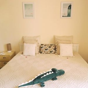 Nimes Les Pins Parking Prive Exterieur Lit King Size 180