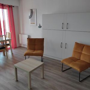 Joli Studio Avec Garage
