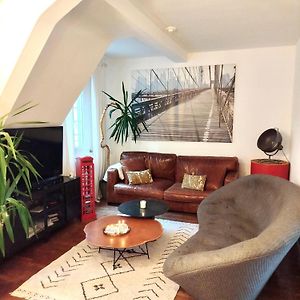 Appartement à 2 Chambres à Coucher