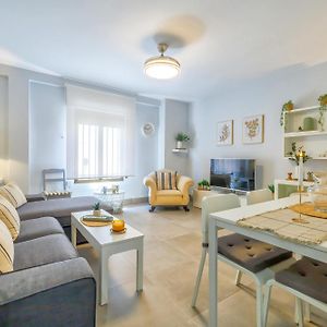 Appartement à 3 Chambres à Coucher