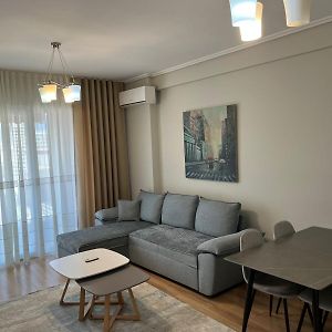 Appartement à 2 Chambres à Coucher
