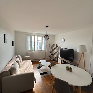 Appartement à 3 Chambres à Coucher