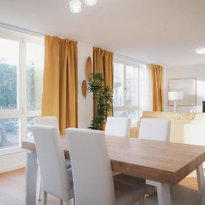 Appartement à 2 Chambres à Coucher