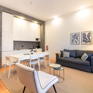 Lovelystay - Dirk Apartment Almada 3º T