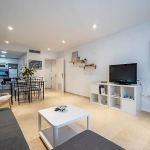 Appartement à 2 Chambres à Coucher