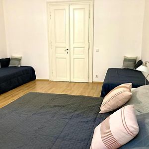 Valentine's National Museum Apartments