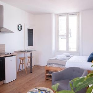 Le SAINT-ÉTIENNE studio moderne et lumineux