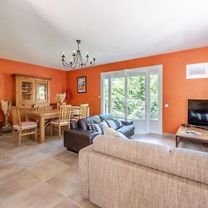 Appartement à 3 Chambres à Coucher