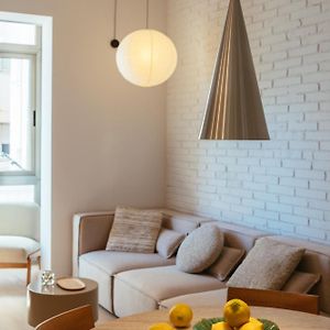Newly Renovated Stylish Eixample - Great Location