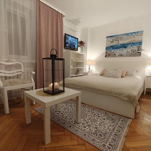 City Center Studio Apartments