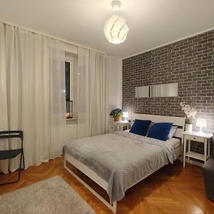 Central Studio Apartments