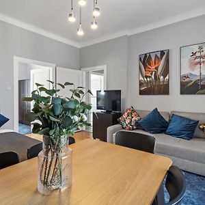 French Balcony - 45M² - Szeneviertel