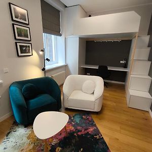 Quiet Loft Studio Apartment With Ac Top Location New