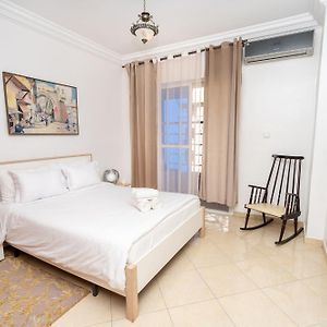 Appartement 2 Chambres Pres De La Corniche