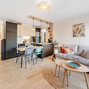 Cote Riviere, Appartement T2, Terrasse & Parking