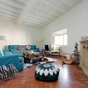 Charming Minerva - My Extra Home