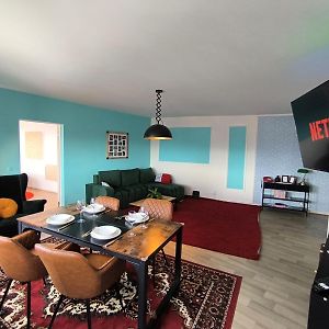Appartement à 2 Chambres à Coucher