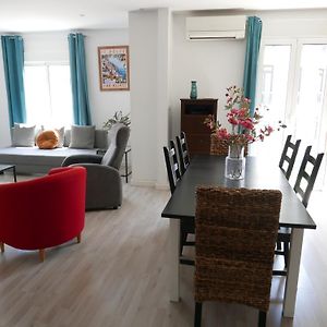 Familias Y Grupos Apartamento Muy Grande En El Centro De Valencia