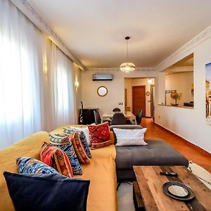 Appartement à 2 Chambres à Coucher