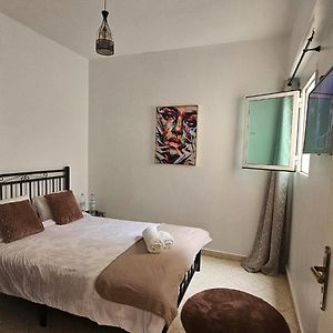 Appartement à 3 Chambres à Coucher