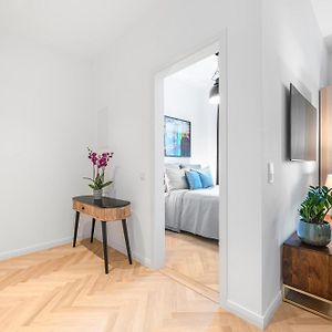 Appartement à 2 Chambres à Coucher