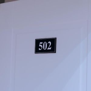 Appartement de Luxe à 1 Chambre à Coucher