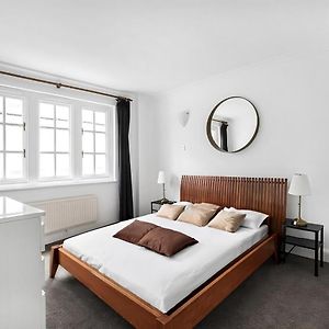 Appartement à 2 Chambres à Coucher