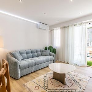 Appartement à 2 Chambres à Coucher