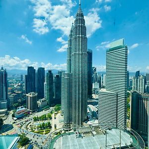 Sky Suites Klcc By Rahimah