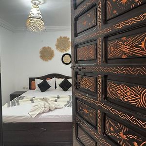 Chambre Standarde Lit Queen-Size