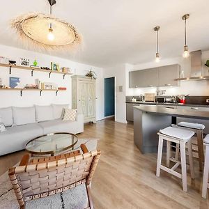 Appartement à 2 Chambres à Coucher
