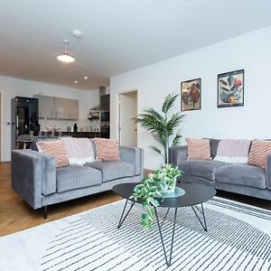 Appartement à 2 Chambres à Coucher