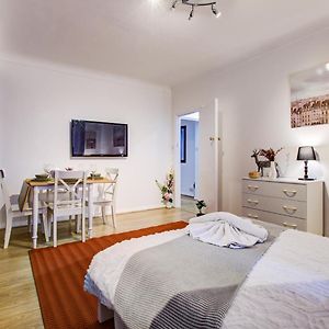 Appartement à 2 Chambres à Coucher