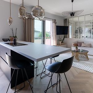Appartement à 3 Chambres à Coucher