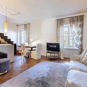 Appartement de Luxe à 2 Chambres à Coucher
