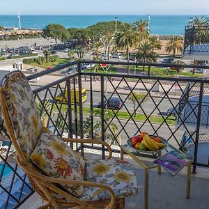 Appartement Menton, 2 pièces, 4 personnes - FR-1-196-160