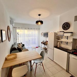 Appartement à 2 Chambres à Coucher