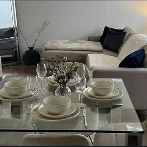 Modern Studio In Popular South Kensington Location