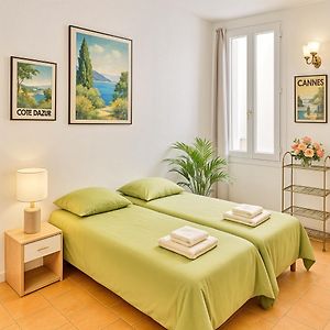 Appartement à 2 Chambres à Coucher