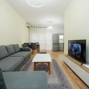 Izzy Apartments