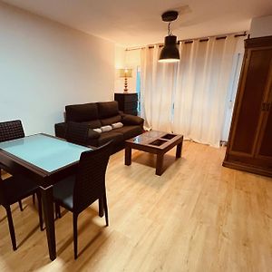 Appartement à 3 Chambres à Coucher