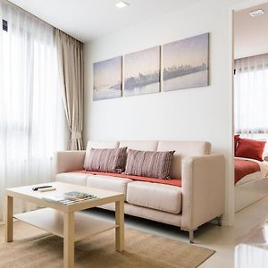 Appartement à 2 Chambres à Coucher