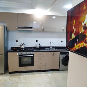 Appartement à 2 Chambres à Coucher