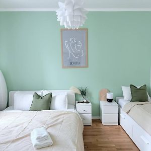 Appartement à 2 Chambres à Coucher