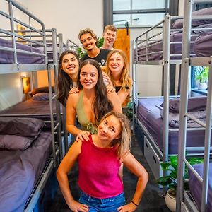 Dormitory Room Mixed
