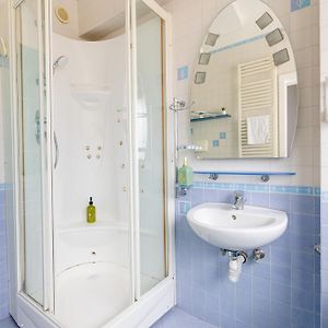 Private Bathroom King Room