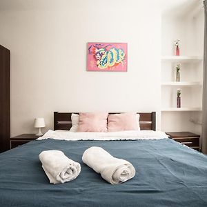 Oomph Warsaw Modern Apartment Near Nowy Swiat